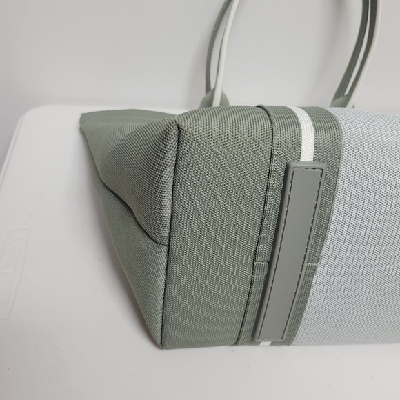 Rothy's THE ESSENTIAL Tote In Hillside Green Tote Bag. - Picture 10 of 16